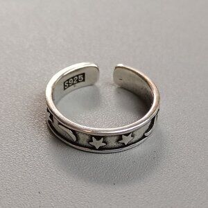 Second-hand women's fashion vintage silver ring
